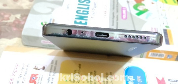 Tecno camon 30